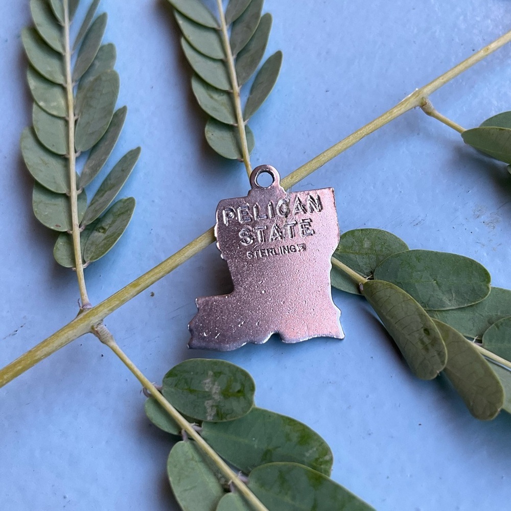 Louisiana Sterling Silver State Charm - Picture 3 of 3